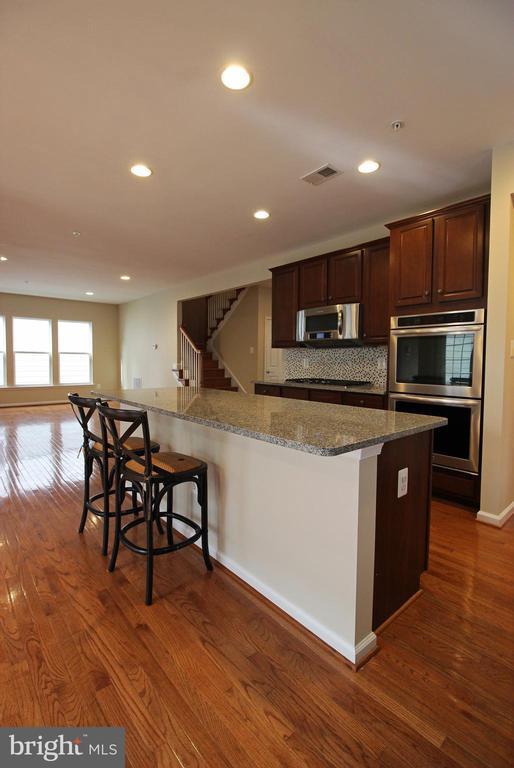 Foto del edificio - 11518 Amherst Ave
