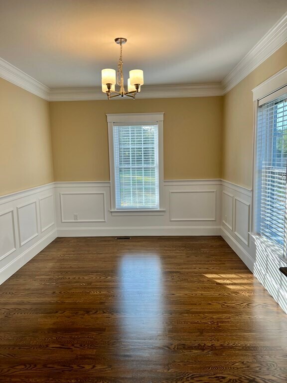 Building Photo - 12 Hialeah Ln