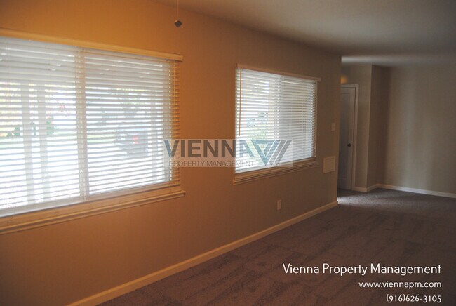 Foto del edificio - Cute 3 Bedroom Home with a Large Backyard