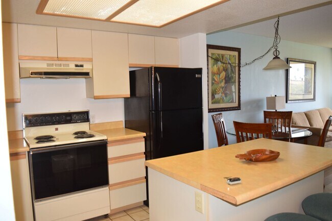 Building Photo - MAUI BANYAN - 1bd. 1bath fully furnished u...