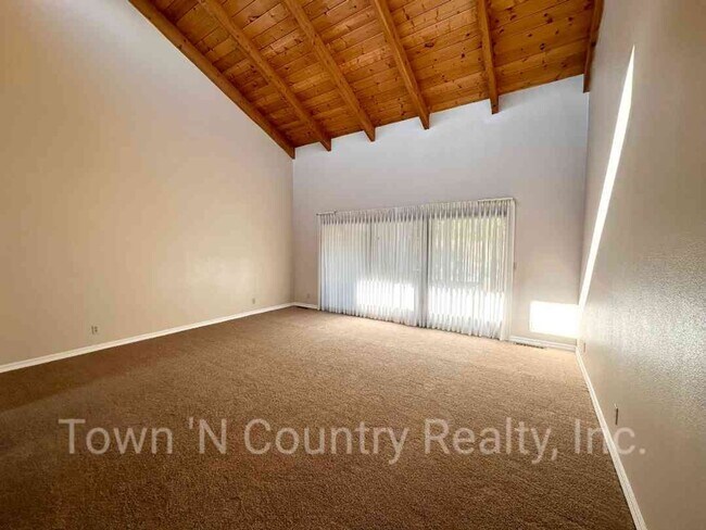 Foto del edificio - 13670 Tierra Spur