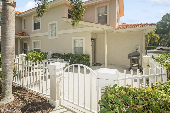 Foto del edificio - 2476 Orchid Bay Dr