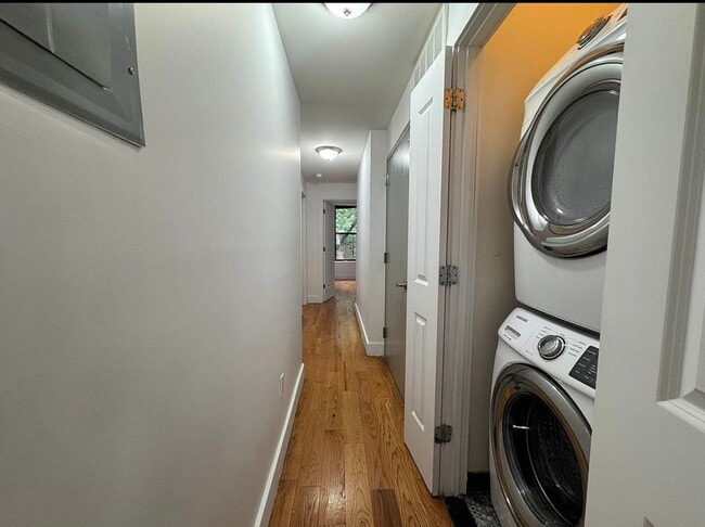 Building Photo - 1854 Prospect Pl