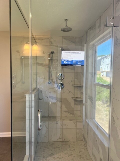 Baño principal - 181 Lockheed Dr