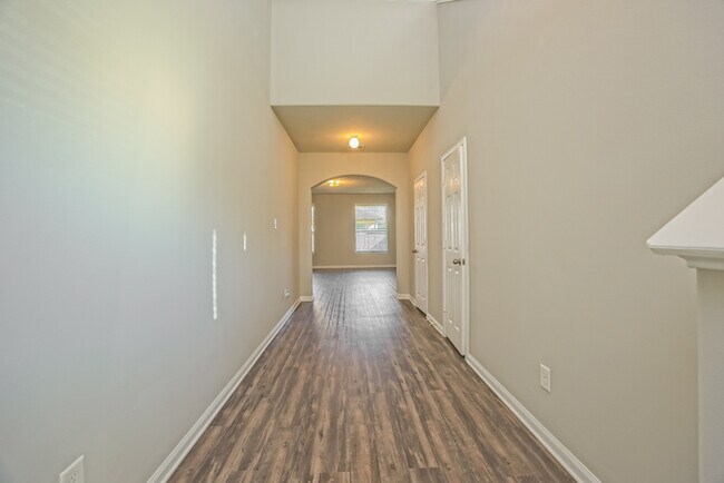 Building Photo - 9719 Caprice Ct