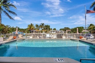 Building Photo - 2811 NE 51st St