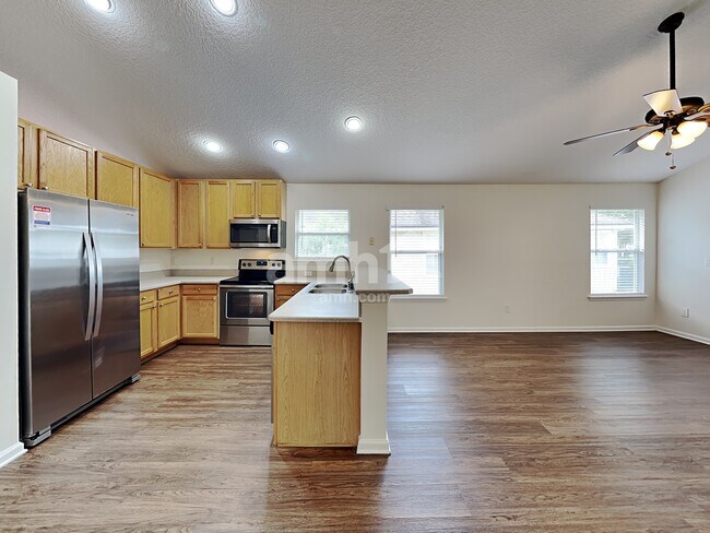 Foto del edificio - 1040 Moosehead Dr