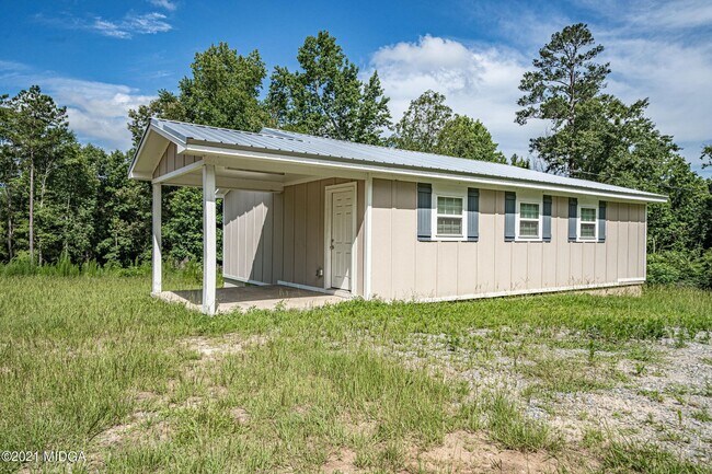 Building Photo - 121 Garrison Rd