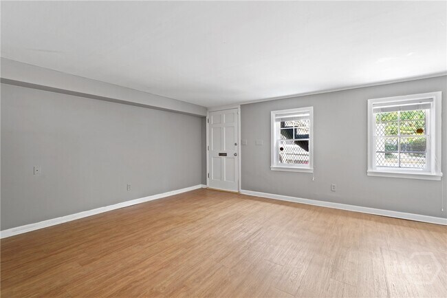 Foto del edificio - 207 E Charlton St