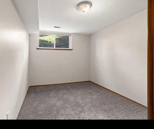 Building Photo - 206 N 72nd Ave