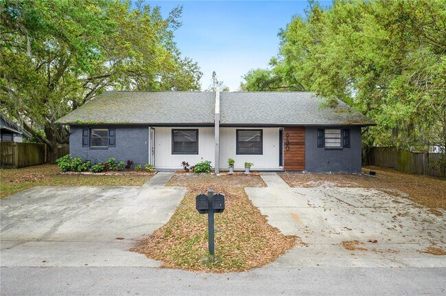 Building Photo - 930 Winnie Ln