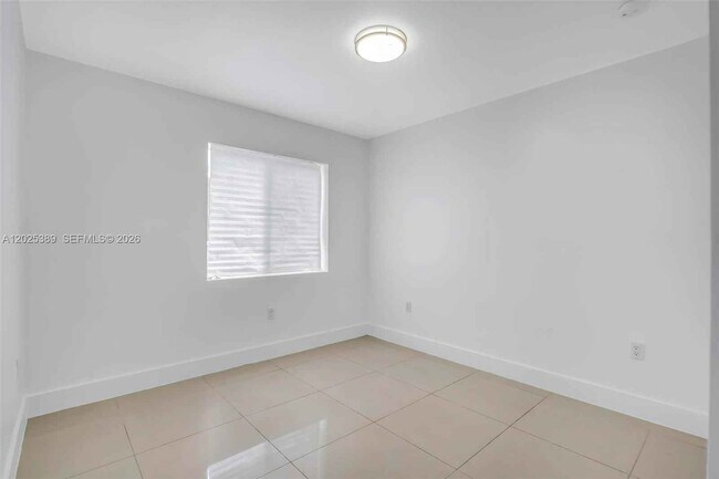 Foto del edificio - 1180 NW 67th St