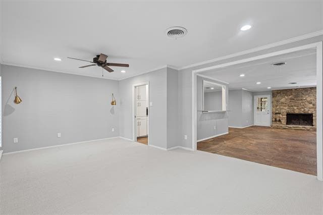 Foto del edificio - 4360 Whitfield Ave