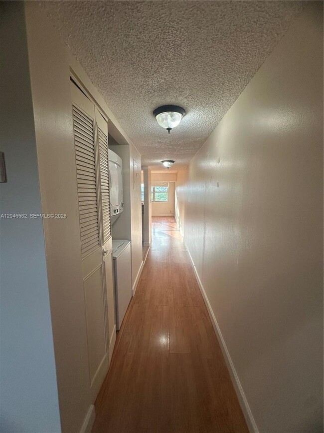 Foto del edificio - 9500 SW 3rd St