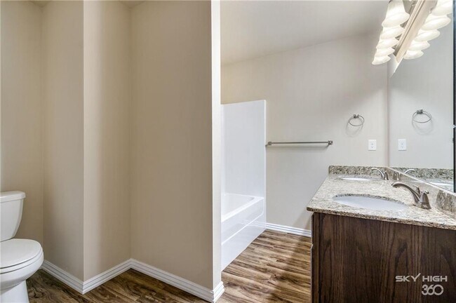 Foto del edificio - 2129 Brown Bear Ln