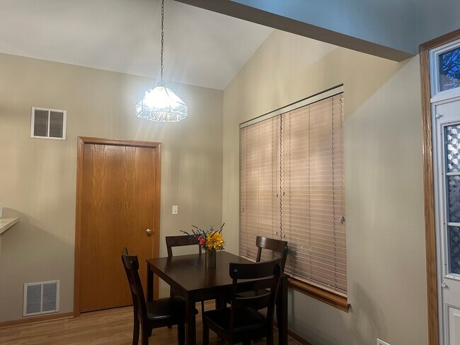 Foto del edificio - 1476 Keystone Ct