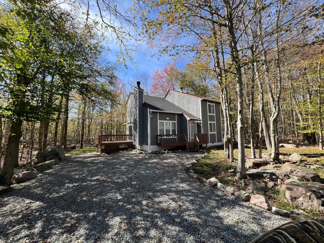 Primary Photo - 8446 Bear Trail Dr