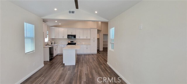 Foto del edificio - 319 E Newhaven Ln