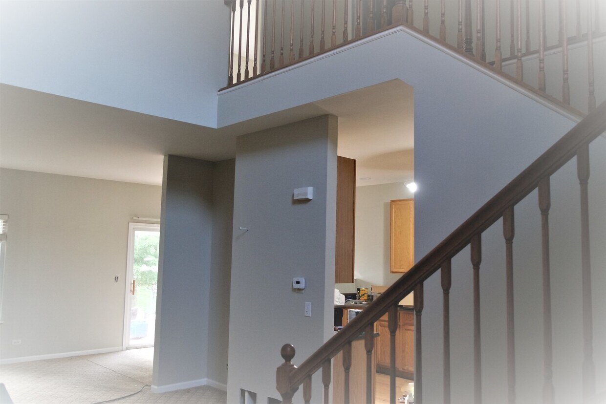 Foto del edificio - 384 Jamestown Ct