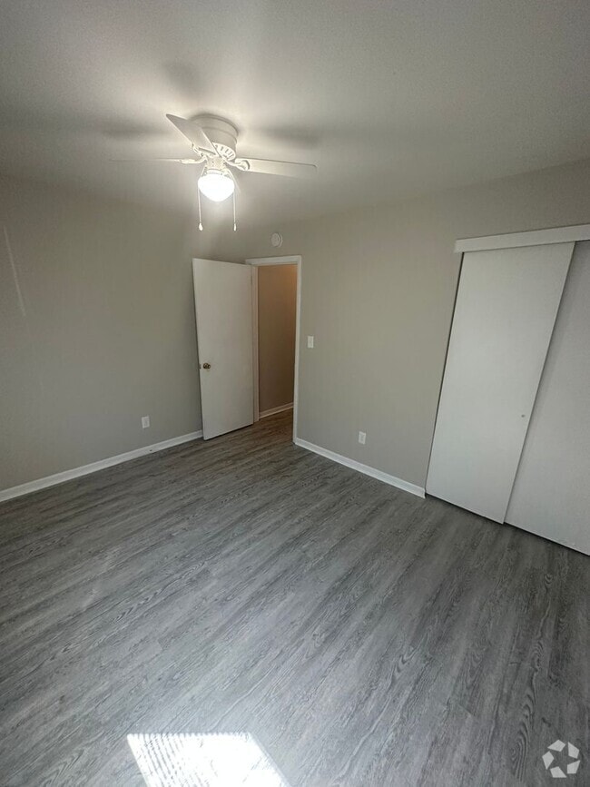 Building Photo - 107 Chamberlain Cir