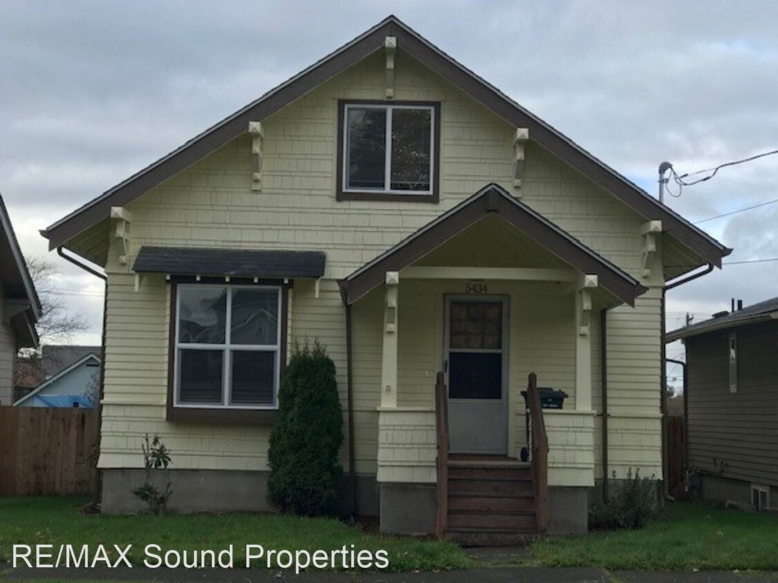 Primary Photo - 3 br, 1.5 bath House - 5434 South L St