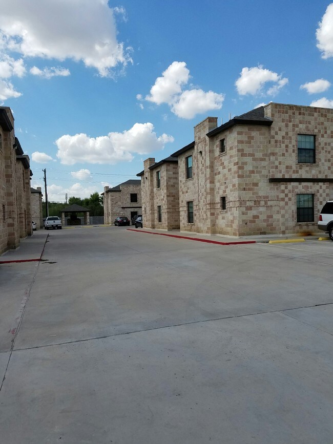 7606 Rocio Dr Unit 8, Laredo, TX 78041 Apartments in Laredo, TX