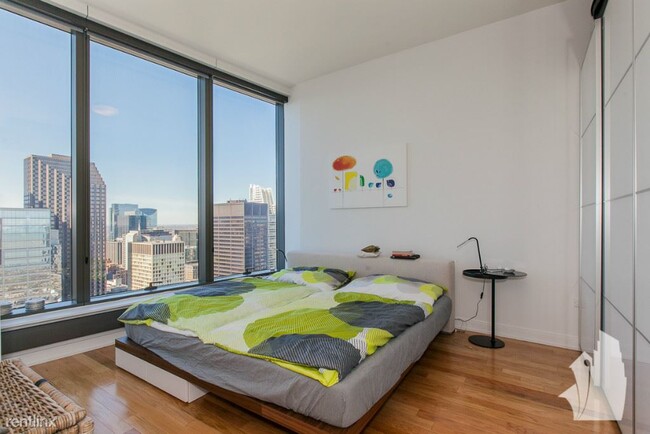 Building Photo - 2 br, 1.5 bath Condo - 60 E Monroe St