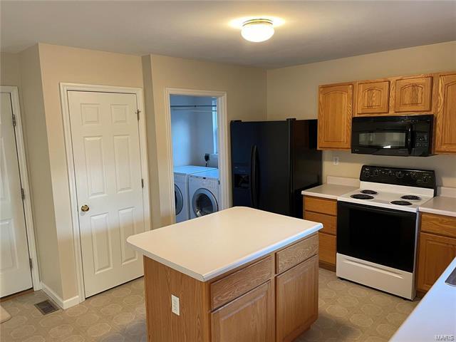 Building Photo - 209 Split Rail Dr