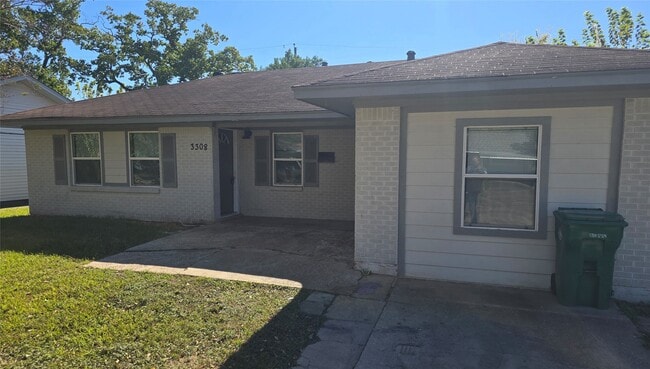 Building Photo - 3308 Sophie Ann Dr