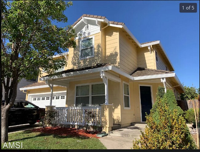 Building Photo - 4 br, 3 bath House - 22736 Canyon Ct