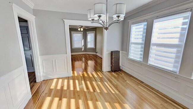 Foto del edificio - 75 Forest Hills St