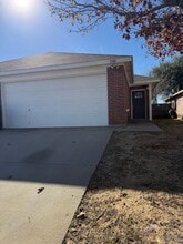 Building Photo - 5540-5600 Homestead Rd