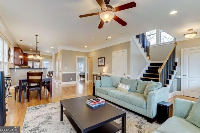 Foto del edificio - 345 Chastain St SE