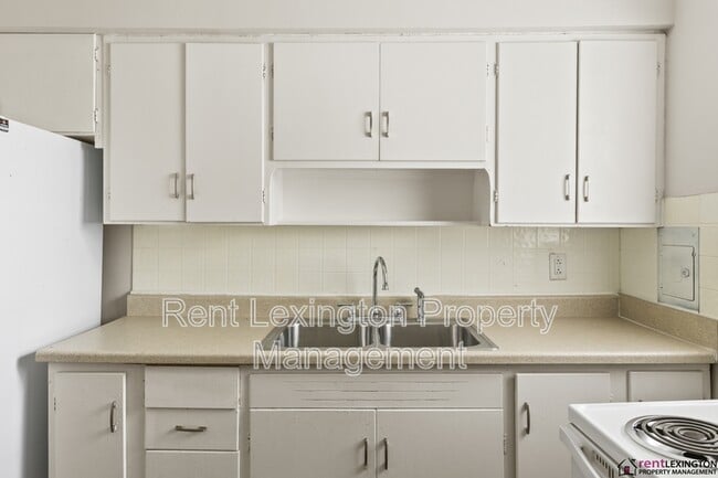 Foto del edificio - 541 Sheridan Dr