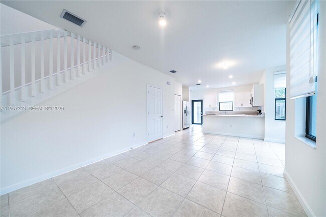 Foto del edificio - 1928 SW 5th Blvd