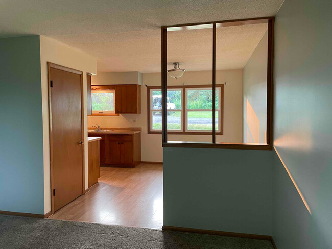 Building Photo - 2206 Springvale Ct