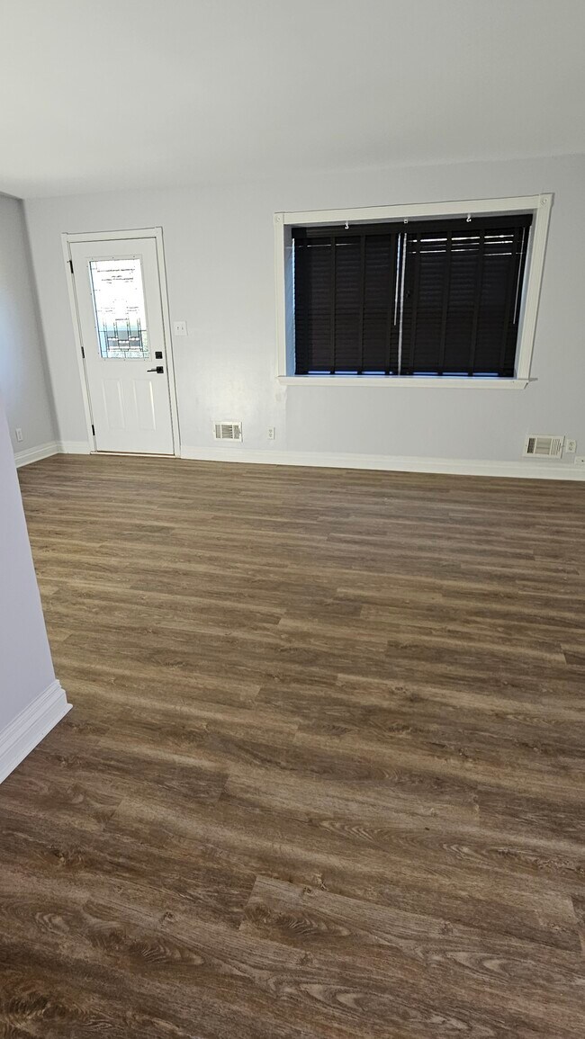 Foto del edificio - 10 N Fernwood Dr