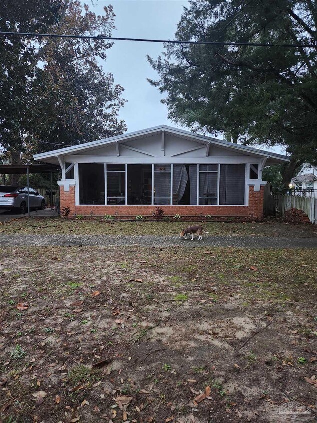 Foto principal - 1211 E Strong St