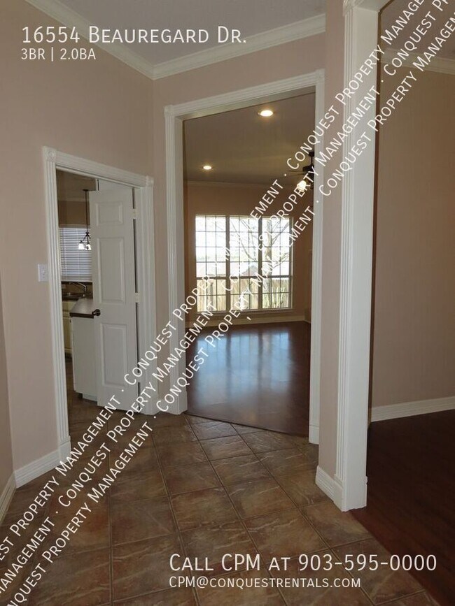 Building Photo - South Tyler! Gorgeous 3 Bedroom, 2 Bath Home