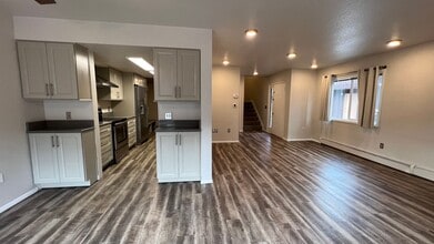 Building Photo - 3565 Alamosa Dr