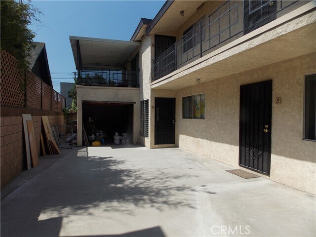 Foto del edificio - 1004 E 5th St