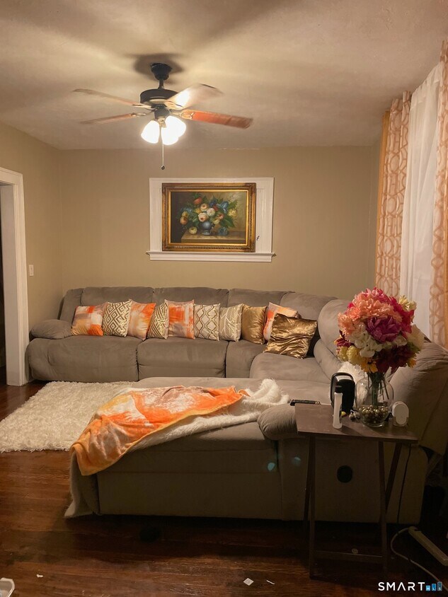 Foto del edificio - 78 Helen St