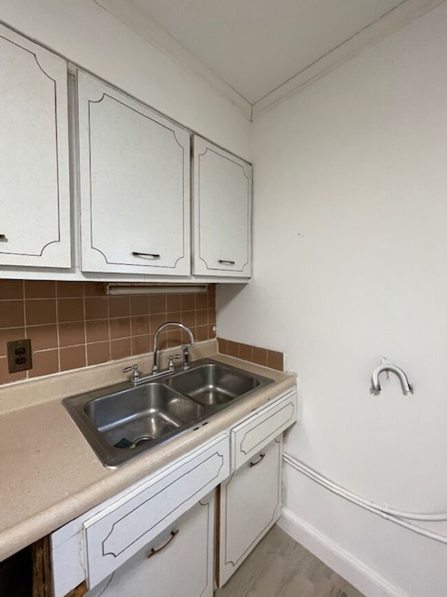 Foto del edificio - 2 bedroom 1 bath apartment Maryville ( Blo...