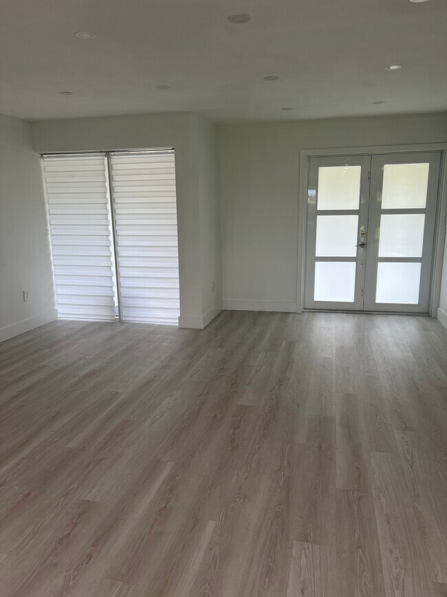 Foto del edificio - 4320 SW 57th Ave