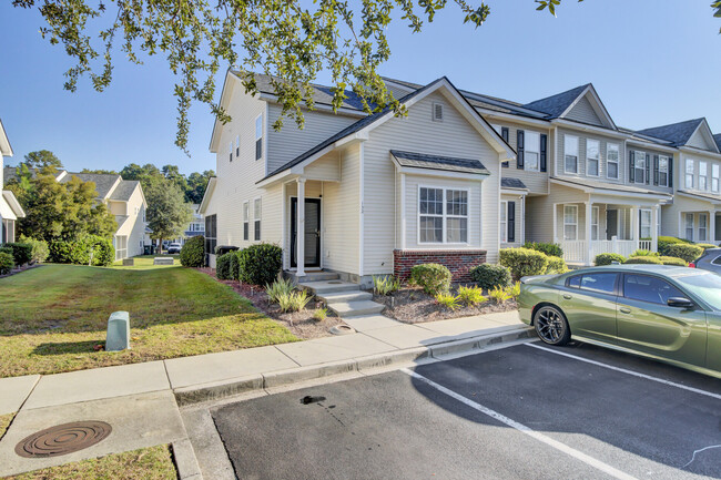 Building Photo - 132 Woodward Rd