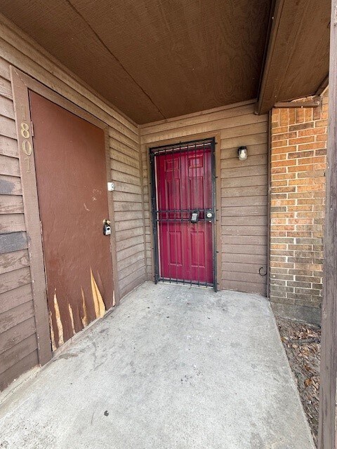 Building Photo - 7200 W T C Jester Blvd