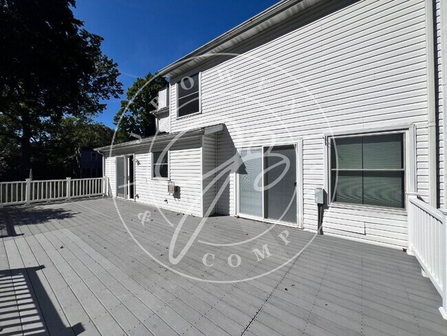 Foto del edificio - "Charming Old Orchard 3-Bed Home with Fini...