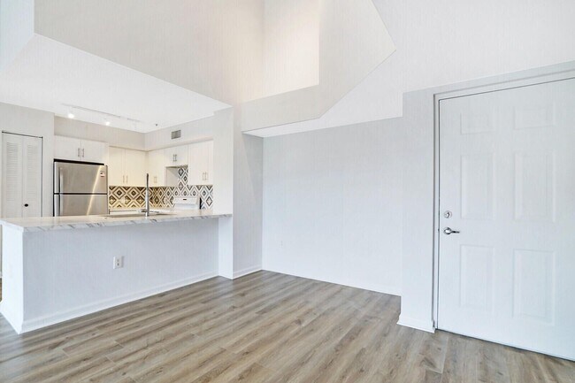 Building Photo - 7816 Sonoma Springs Cir