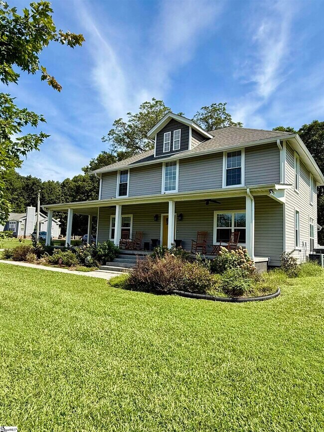Foto del edificio - 909 Anderson Ridge Rd