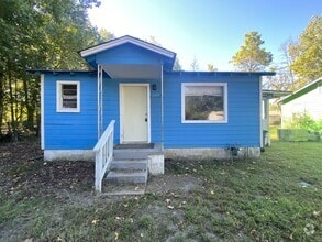 Building Photo - 1107 S Rd